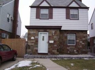8618 249th St, Bellerose, NY 11426