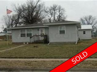 1912 Miles Ave, Muscatine, IA 52761