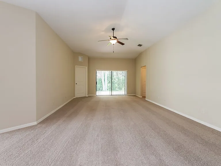 433 San Lorenzo Ct — Photo 2
