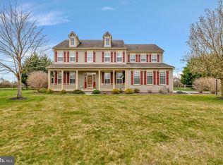 809 Chesapeake Ct, Newark, DE 19702