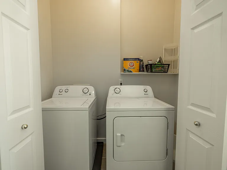 924 S Lowell Ave — Photo 19