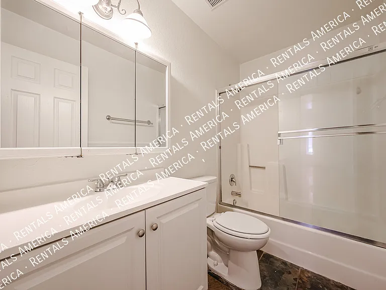 2834 E Isabella Ave — Photo 20