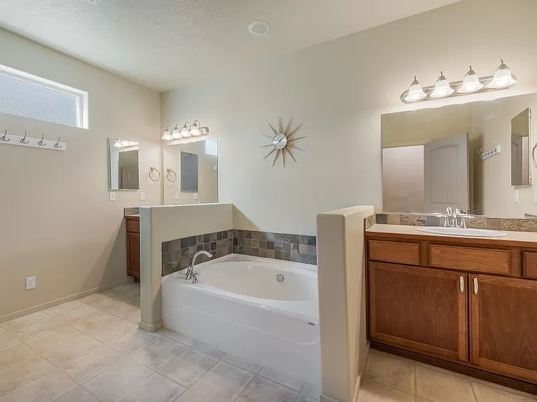 4292 W Magrath Dr — Photo 14