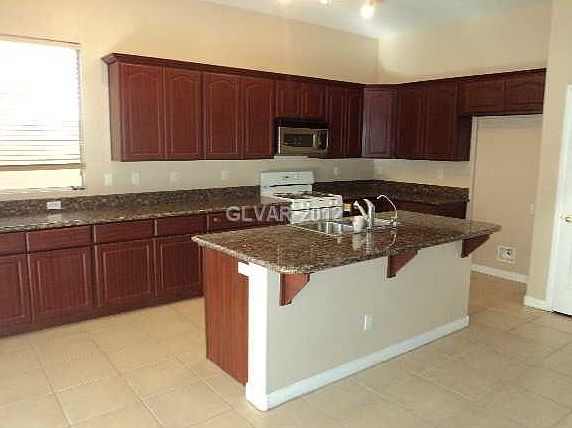 5th image of 2749 Sunlight Creek St