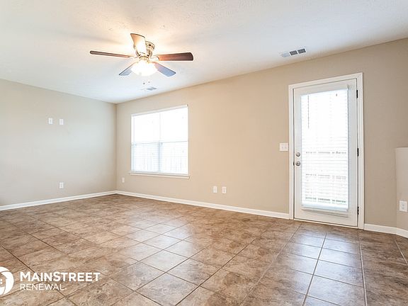 2nd image of 510 Nixon Way