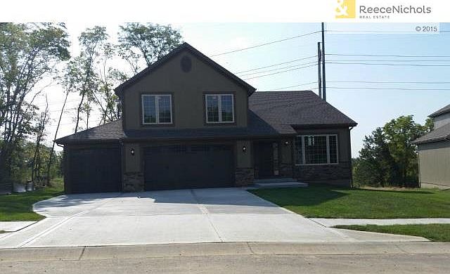 1st image of 8823 N Norton Ave