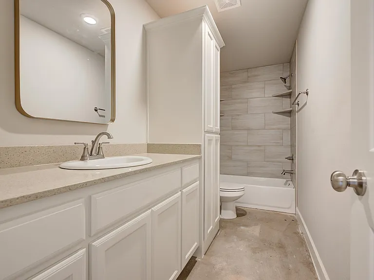Full bath with tons of storage