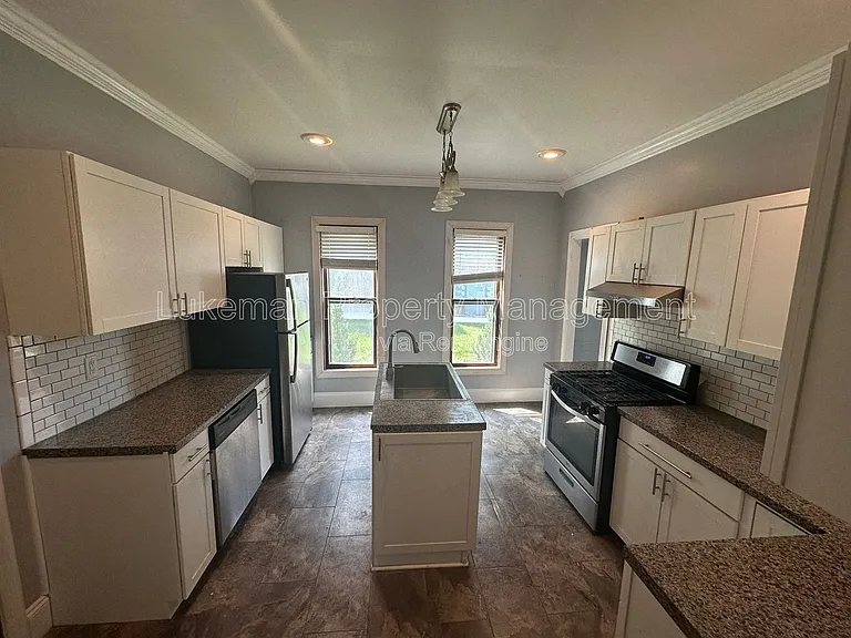 605 W Kalamazoo Ave #1 — Photo 1