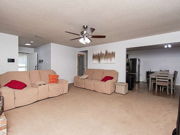 3rd image of 3309 Lorena Dr