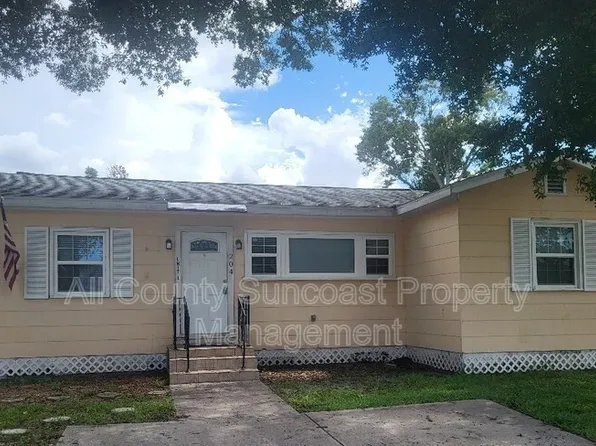 204 80th Ave N, Saint Petersburg, FL 33702