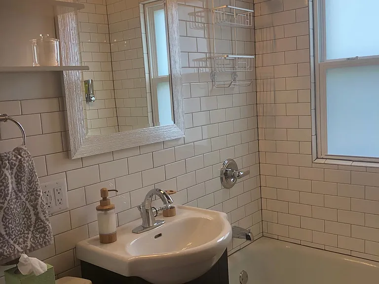 924 Smith Ave S #FURNISHED UPPER — Photo 19