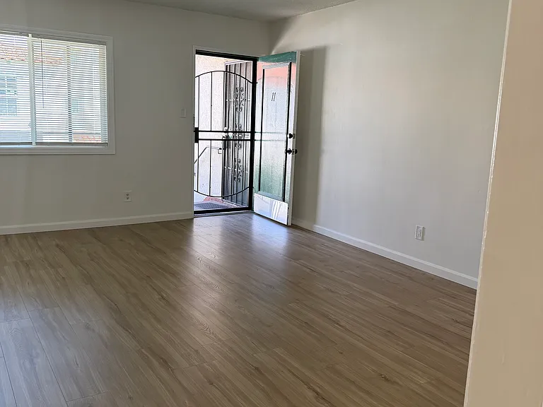 1400 E Florida St #11 — Photo 3
