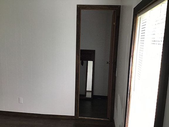 4th image of 8530 SE 80th St
