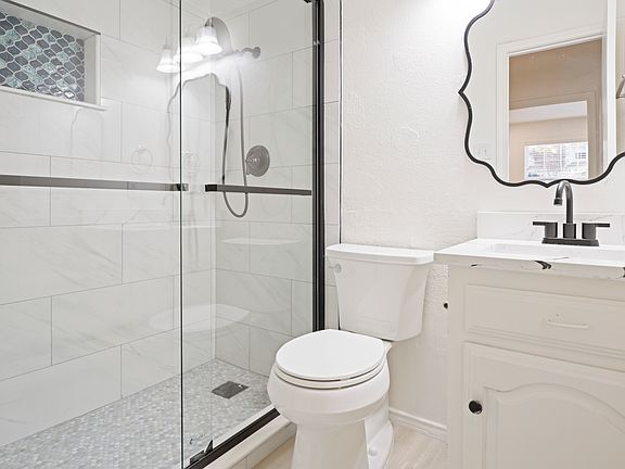 4th image of 3930 Mediterranean St #3930