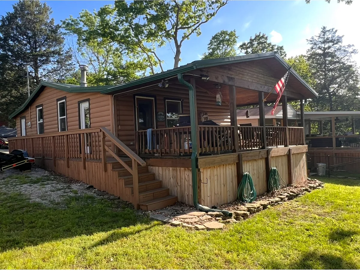 Building Photo - 1546 Hideaway Rd