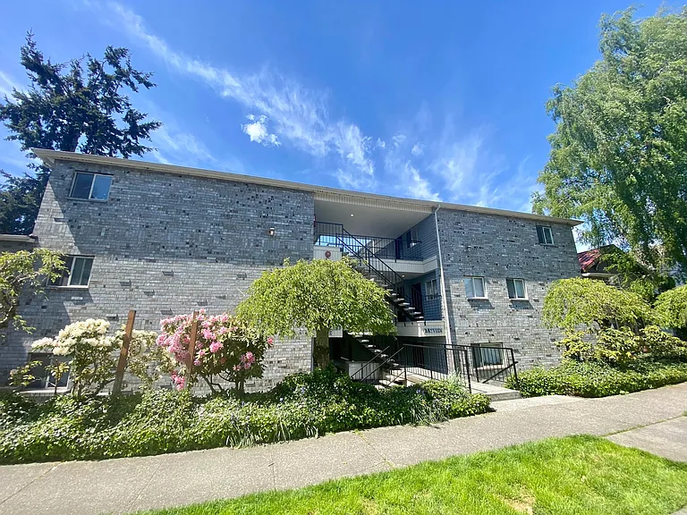 2514 Grand Ave — Photo 23