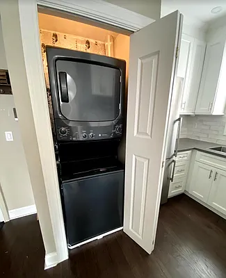 Rented by Owner | media 9