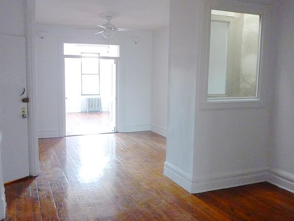 2nd image of 381 7th Ave APT 3