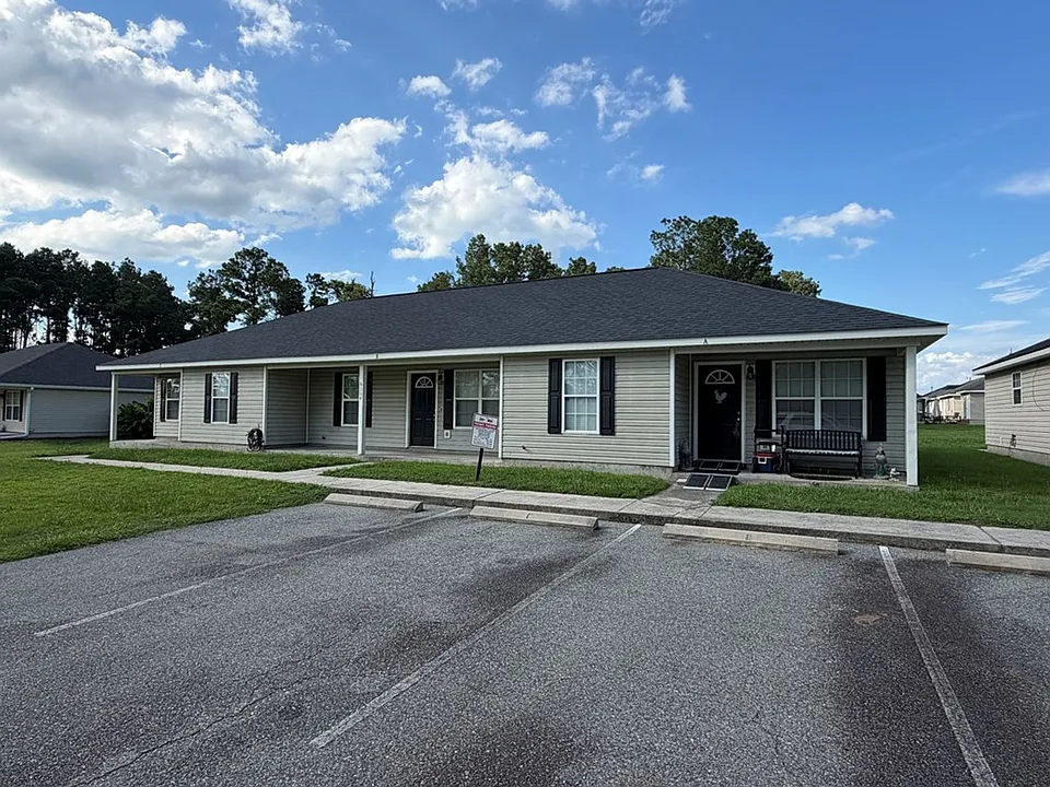 6004 Susan Cir