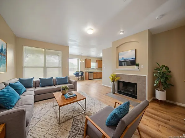 9026 Foxgrove Way, San Antonio, TX 78251