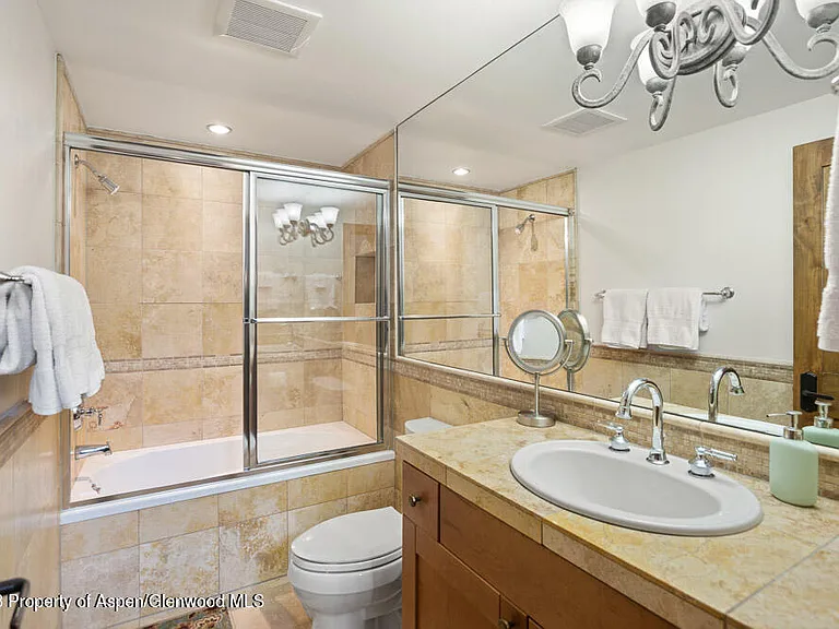 64 Eastwood Dr — Photo 19