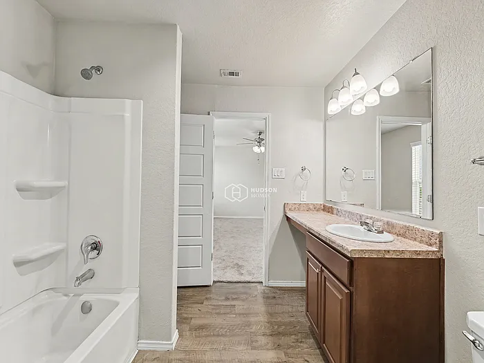 7611 Twin Pine Ct — Photo 12