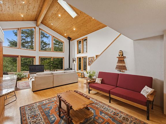 4th image of 88600 Trout Pond Ln