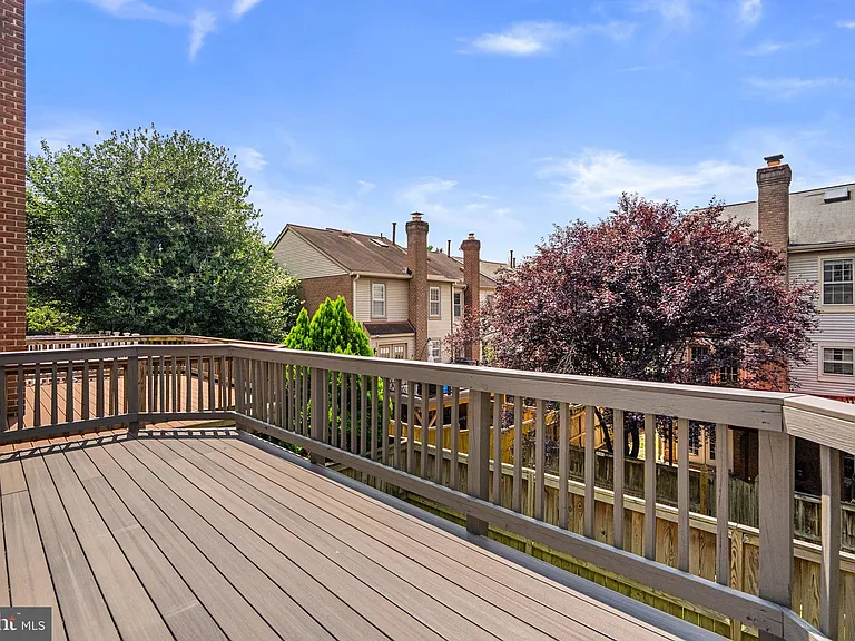 10 Loganwood Ct — Photo 37