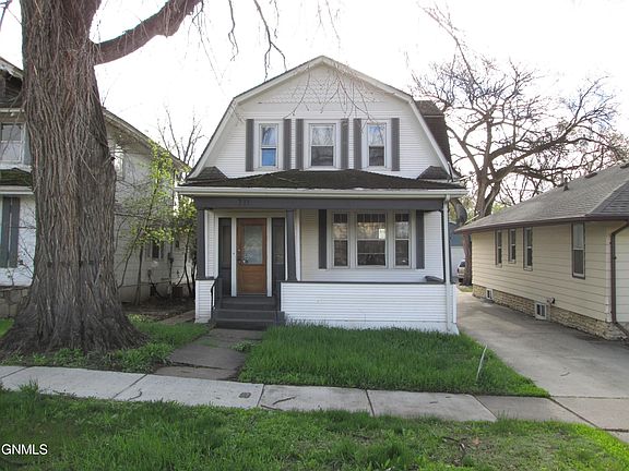 2nd image of 711 N 9th St