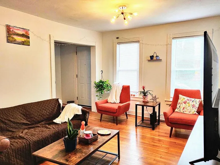 66 Saint John Ave — Photo 7