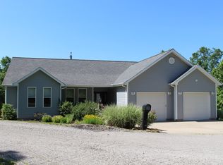 12 Paradise Ln, Ona, WV 25545