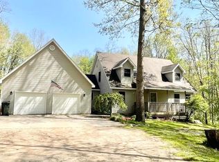 5422 Romeyn Woods, Middleville, MI 49333