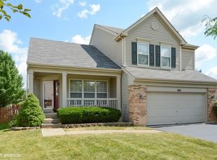 708 Marigold Ct, Naperville, IL 60540