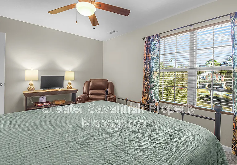 153 Hamilton Grove Dr — Photo 38