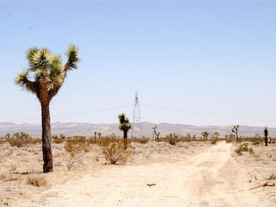 16999 Holly Rd, Phelan, CA, 92371