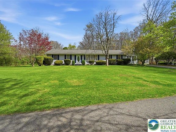 4th image of 4 Codorus Rd