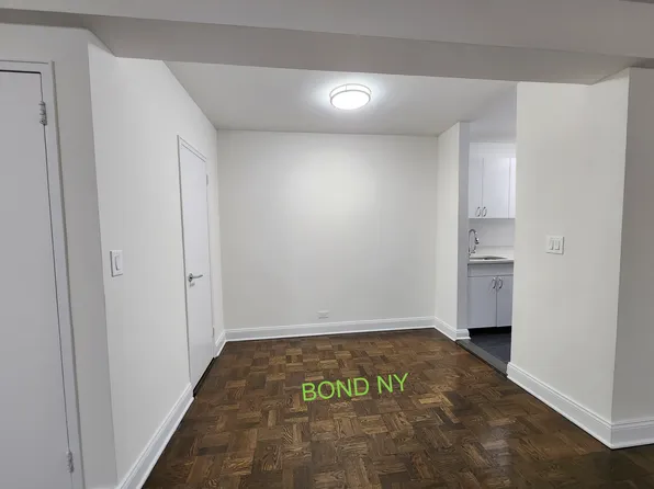 20 Beekman Place image 7 of 14