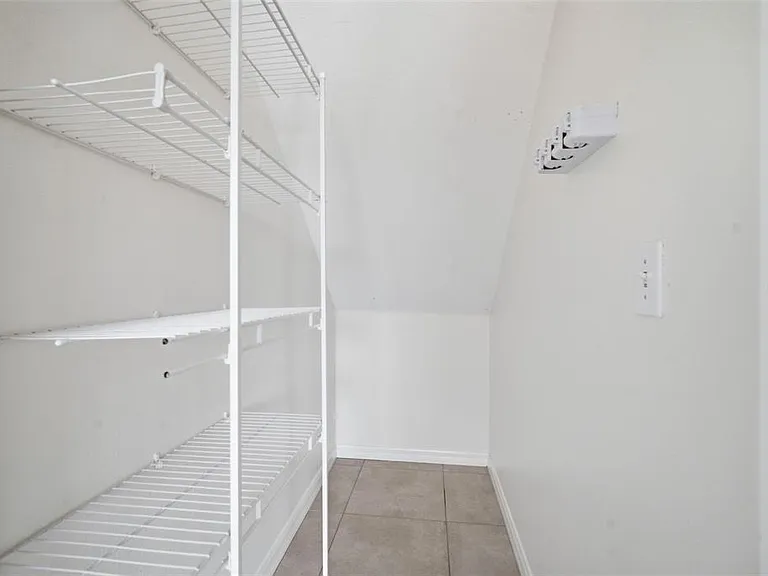 10604 Lakeside Vista Dr — Photo 12