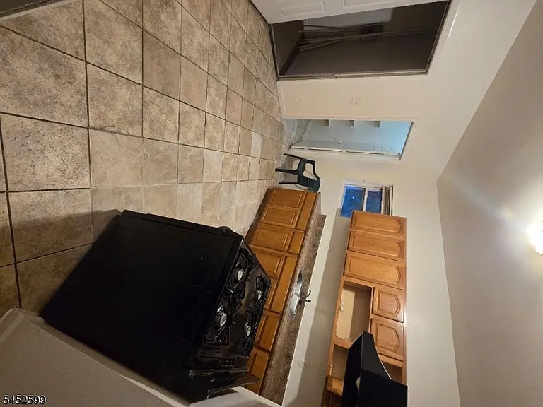 782 Grove St #2 — Photo 1