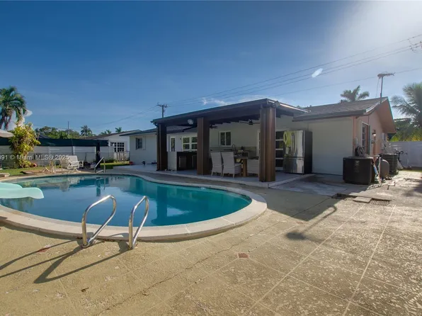 19701 SW 87th Ave, Cutler Bay, FL 33157