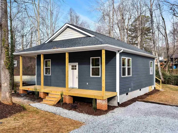 109 Paris View Dr, Travelers Rest, SC 29690