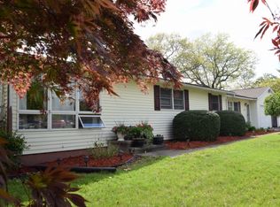 502 Roosevelt Dr, Derby, CT 06418
