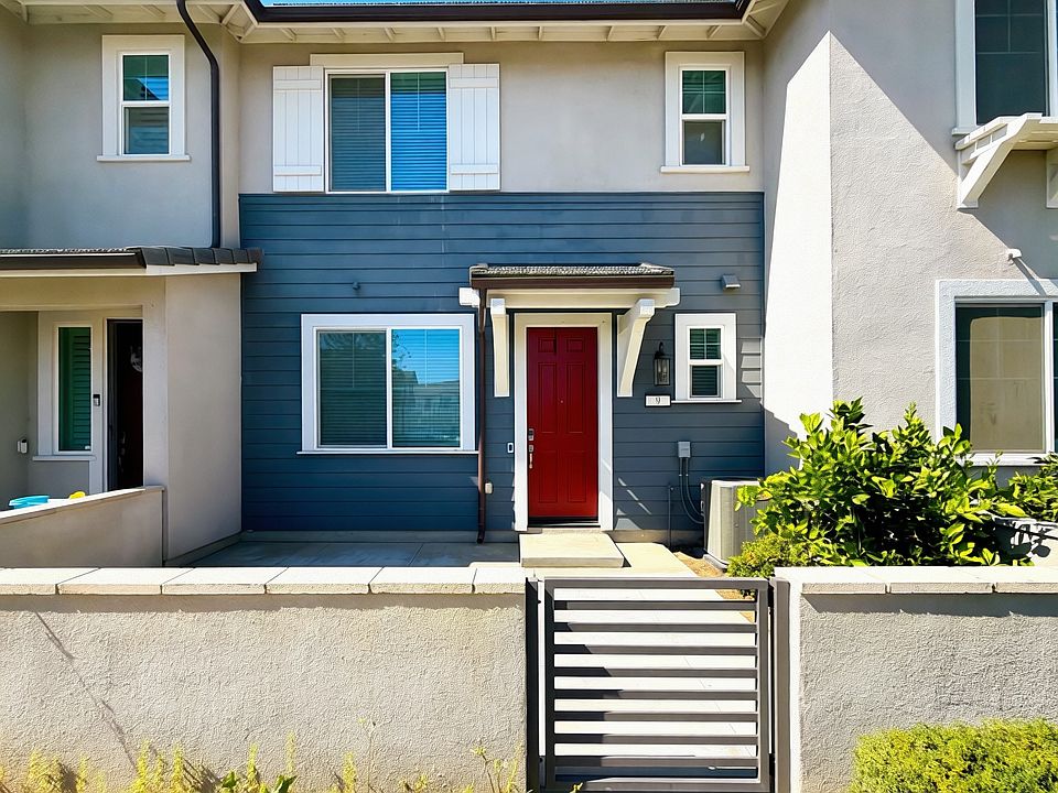 1st image of 4036 E Peony Paseo Unit 9