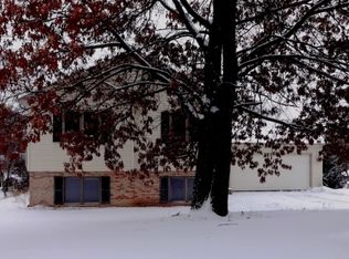 W10681 E Harmony Dr, Lodi, WI 53555