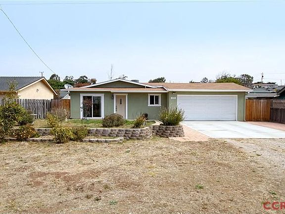 4th image of 1360 Paso Robles Ave