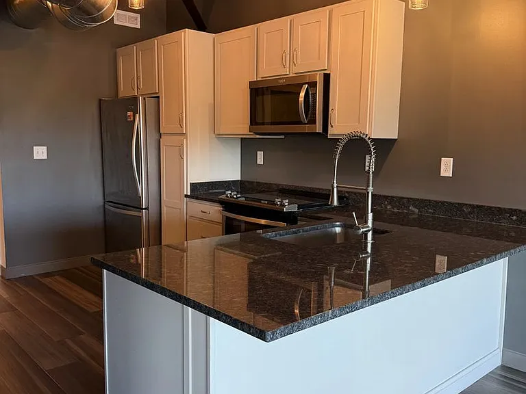 Oak Knitting Mill Apartments Franklin Square Available — Photo 21