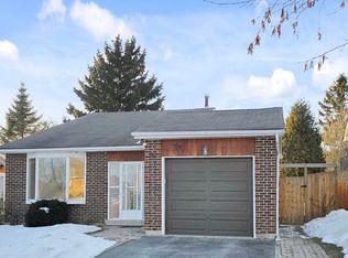 32 Panter Cres, Ajax, ON L1S3T5