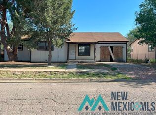 726 W 17th St, Portales, NM 88130