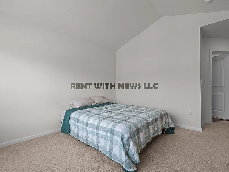 111 Starlight St — Photo 18
