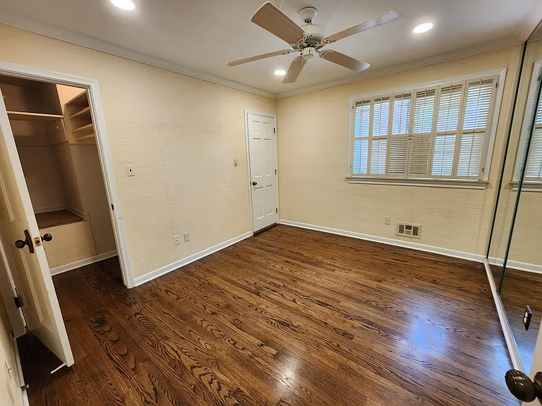 22470 Marter Rd — Photo 37